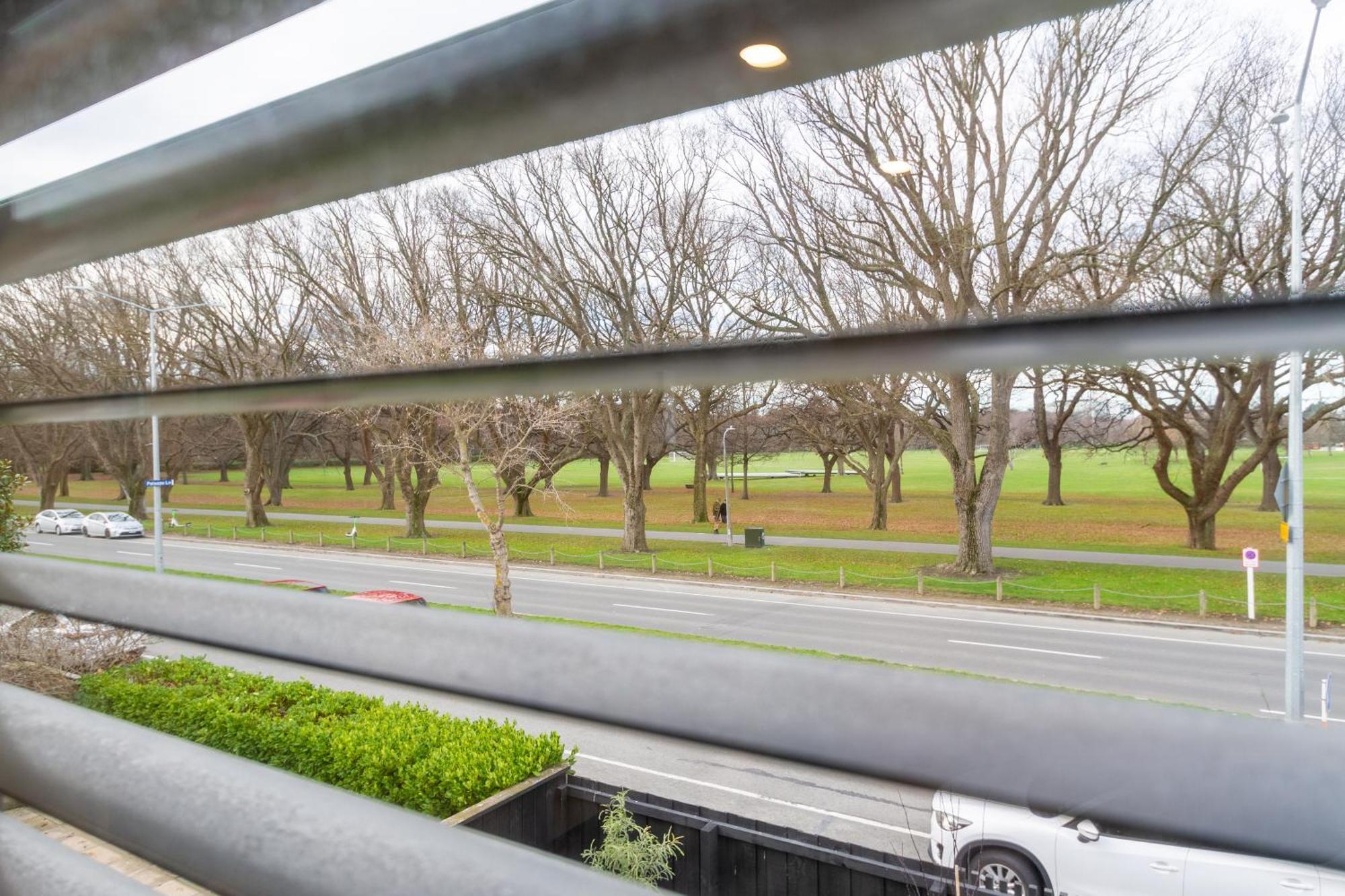 크라이스트처치 Modern 2 Bed 2 Bath Opposite Hagley Park 아파트 외부 사진
